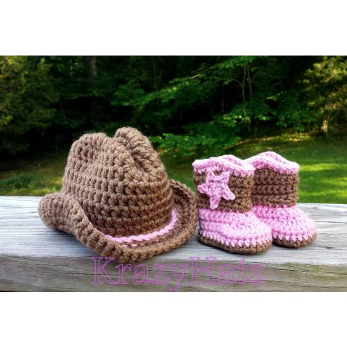 Crochet Cowboy hat and boots. Handmade Baby shower gift.Made to order