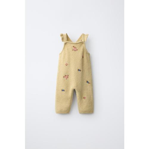 LONG KNIT PINAFORE WITH EMBROIDERED FLOWERS - Light yellow | ZARA United States