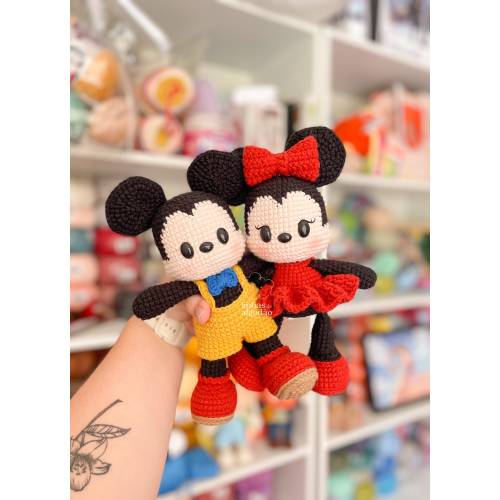 Mike and Mika Cute Mouse | Amigurumi Crochet Pattern by Linhas de Algodão - available in PORTUGUÊS, ENGLISH and ESPAÑOL. Instant Download.