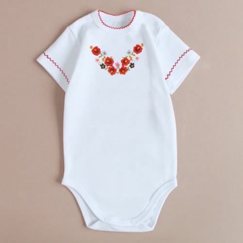 Ukrainian baby girl Vyshyvanka onesie, white onesie embroidered flowers wreath, short or long sleeve onesie vyshyvanka, cottagecore onesie