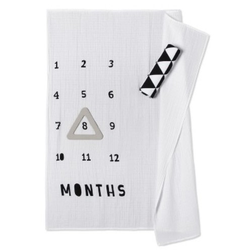 Muslin Blankets with Felt Frame Triangle - Cloud Island™ White/Black