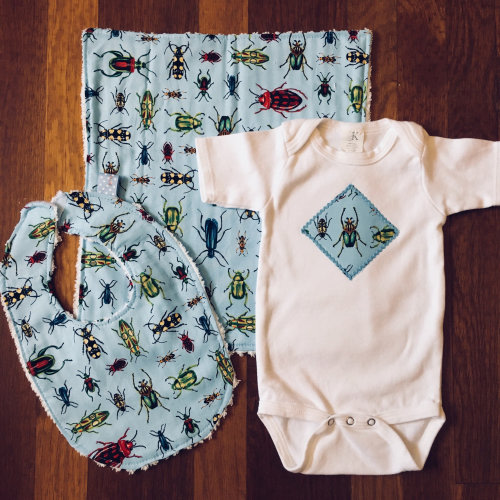 Bugs Baby Gift Set - includes bib, burp cloth, baby bodysuit (available in size Newborn - 24 months)