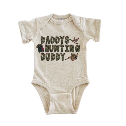 Camo Daddy’s Hunting Buddy Onesie – Little Southern Brand