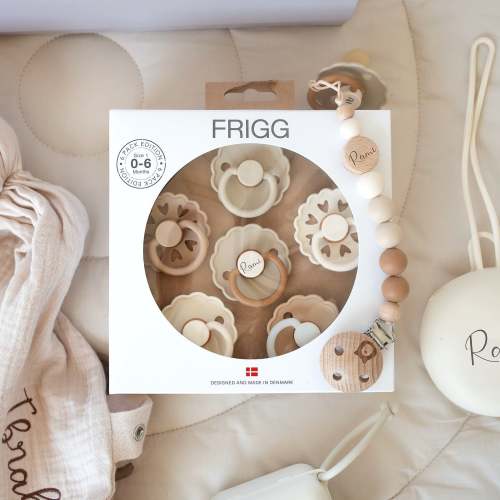FRIGG Daisy Pack of 6 Natural Rubber Latex Pacifiers + Matching Holders