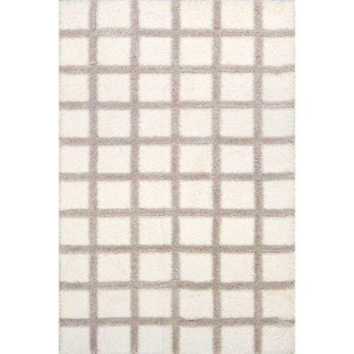 Nuloom Christabel Checkered 4x6 Shag Indoor Area Rug for Living Room Bedroom Dining Room Nursery Kitchen, Beige/Ivory