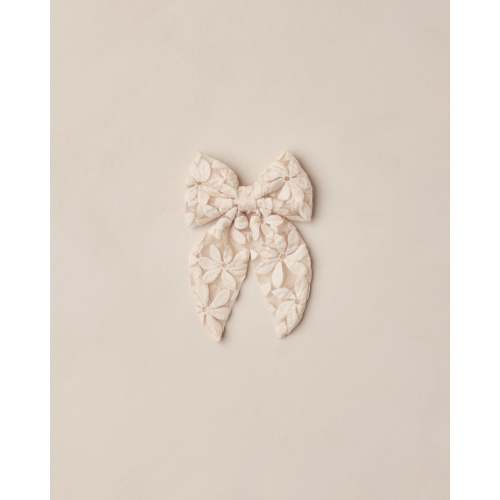 Everly Bow Embroidered Daisy