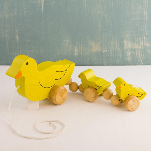 Mr. Ellie Pooh Wooden Pull-Along Duck Family
