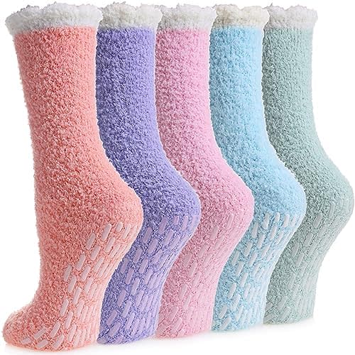 MQELONG Non Slip Hospital Socks with Grips for Women Winter Warm Cozy Fuzzy Slipper Soft Fluffy Sleep Socks