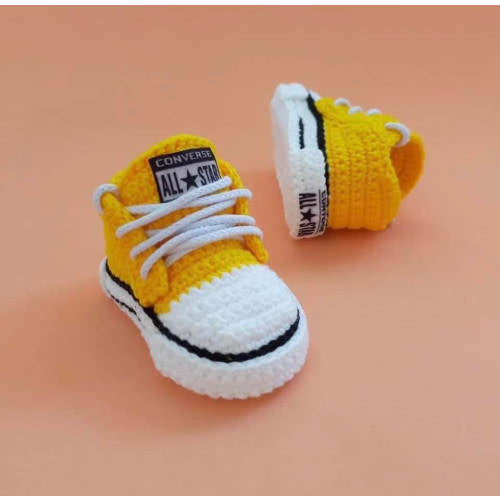 Converse Yelow