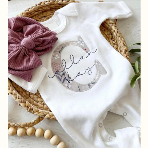 Personalized Newborn Baby Girl Outfit With Navy and White Big Letter I – Wonderfully Made