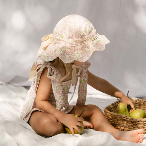 Petal Sun Hat · Peony| Baby & Girls Sun Hats | Baby & Girls Bikinis | Baby & Girls Swimsuits – Petit Playa