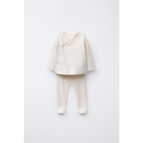 TEXTURED T-SHIRT AND LEGGINGS SET - Ecru | ZARA United States