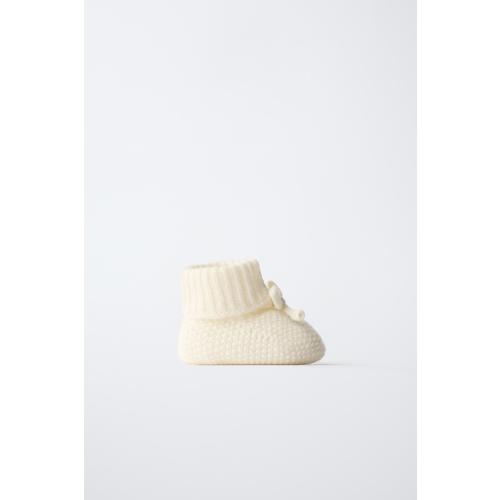 KNIT BABY BOOTIES - Off White | ZARA United States