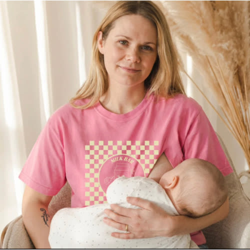 Checkered Milk Carton Nursing Tee – Giftifymama