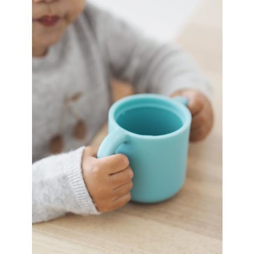 BEABA Silicone Training Cup, Soft Unbreakable Toddler Baby Sippy Cup, Leakproof Lid Ergonomic Wide Handles, 5.5 oz (Rain)