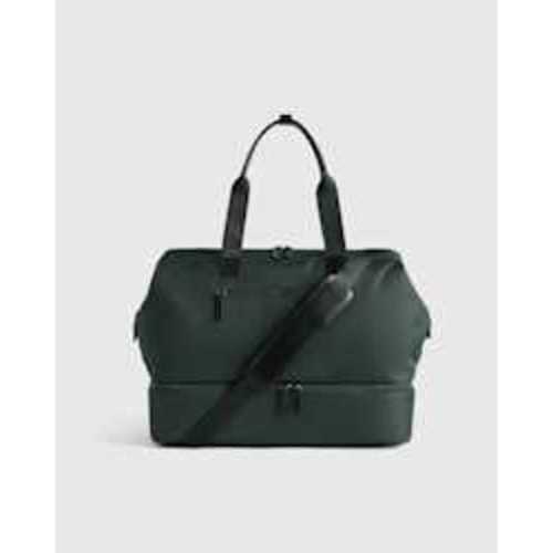 Voyage Nylon Dual Compartment Weekender in Dark Green
