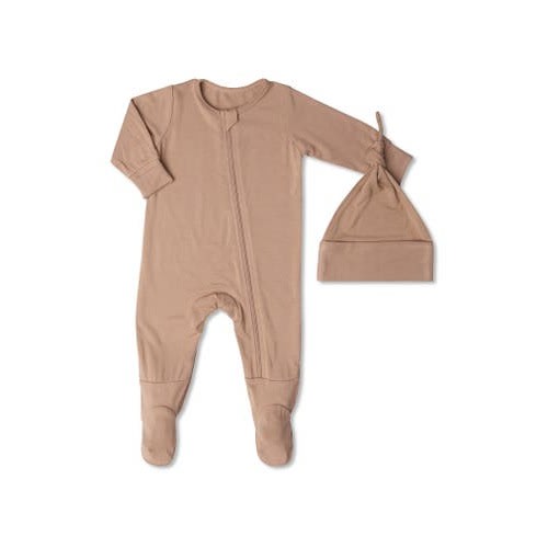 Seahorse Print Footie & Hat Set, 0-3M US, Latte
