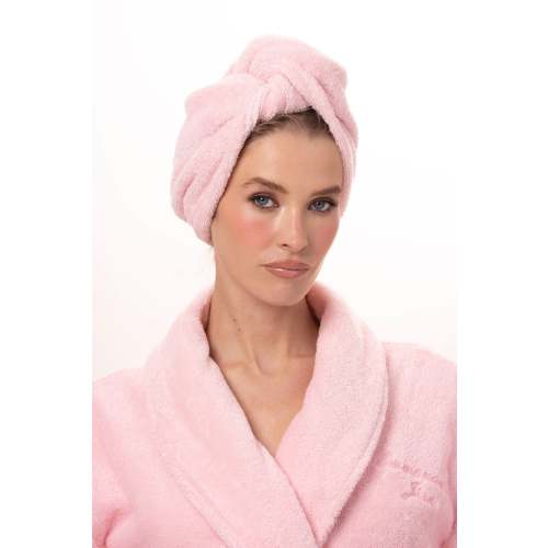 The Signature Bathrobe – Emmanuelle Jéan
