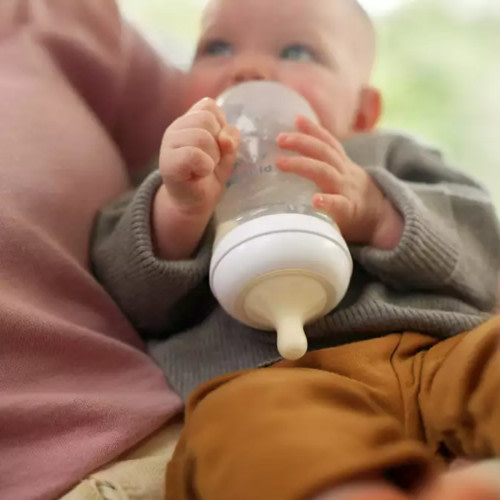 Natural Baby Bottle with Natural Response Nipple - Clear, 9 Oz
