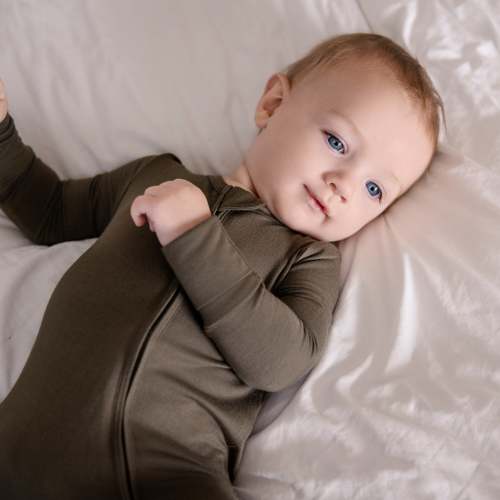 Larkspur Baby | Romper Pajamas | Convertible Footed Romper in Candlewick