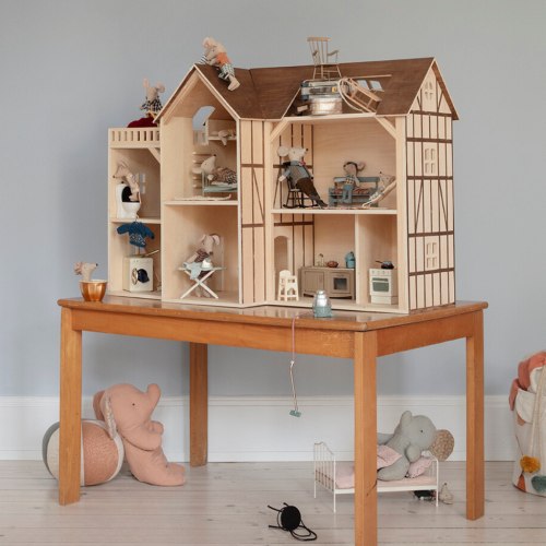 Maileg Farmhouse Dollhouse– Odin Parker