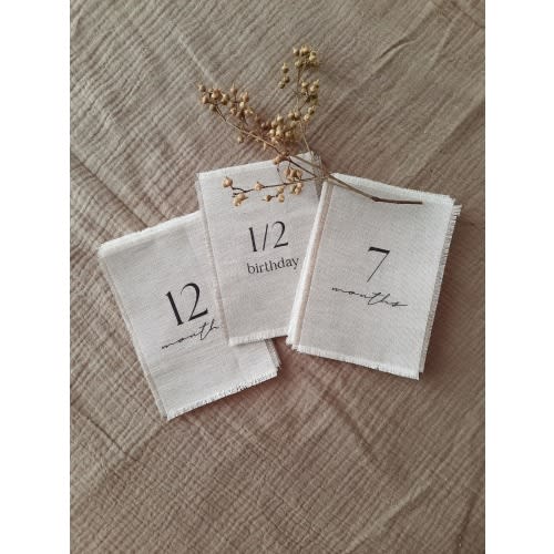 Personalized Linen Baby Milestone Cards: Newborn Photo Prop