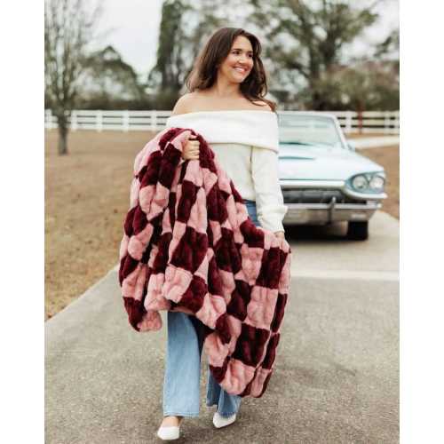 Hugs Devin Pink Checkered Plush Blanket
