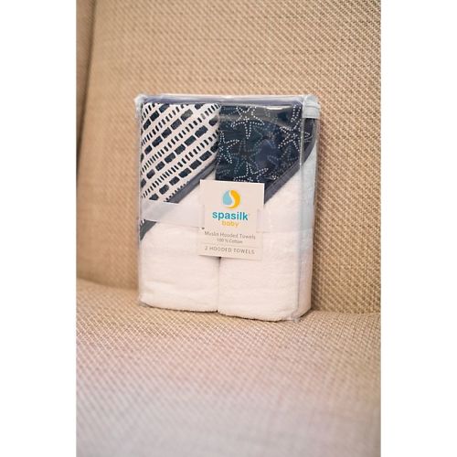SpaSilk® 2-Pack Nautical Hooded Towels in Navy