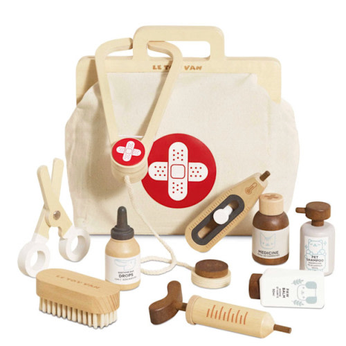 Le Toy Van Animal Vet Set