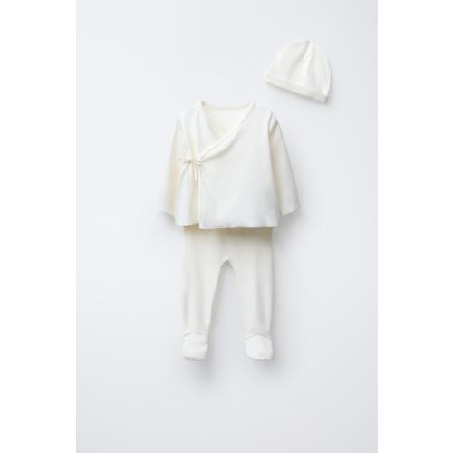 NEWBORN SET AND POUCH - Oyster-white | ZARA United States
