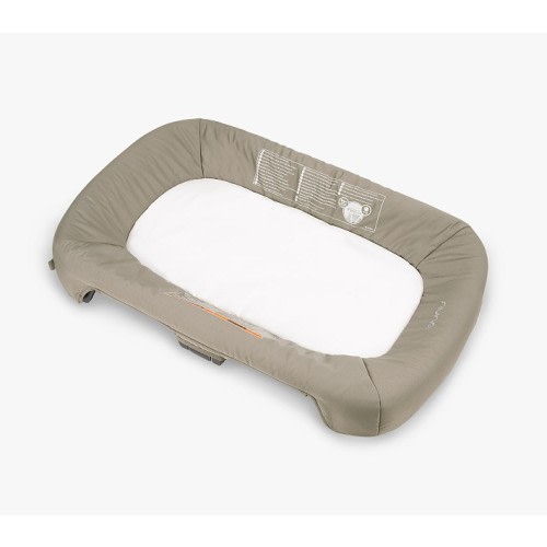 Nuna SENA™ Travel Crib Changer