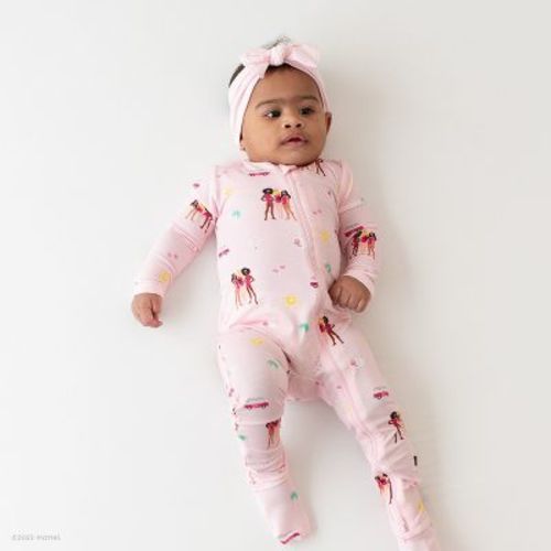 Kyte Baby Zippered Footie in Barbie™ Beach Barbie™ Beach 0-3 Months