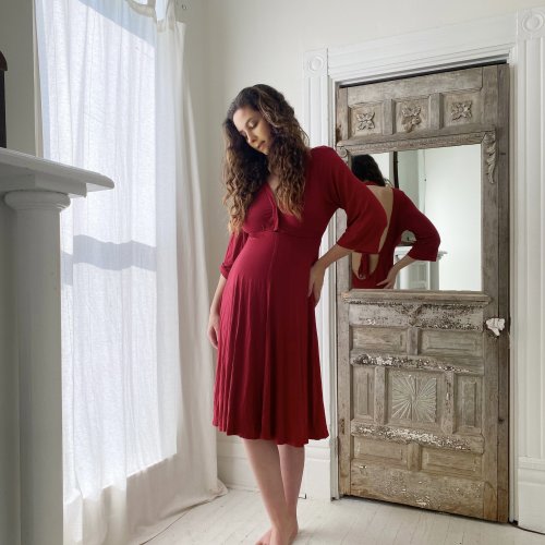 Lila Labor & Postpartum Gown in Crimson