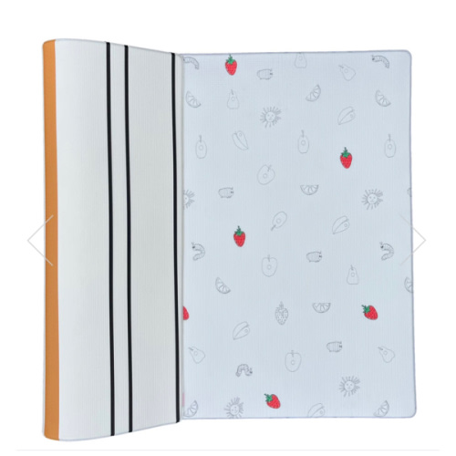 Play Mat (Ofie mat, Caterpillar Doodle + Stripe)