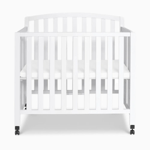 daVinci Dylan Folding Portable 3-in-1 Mini Crib - White