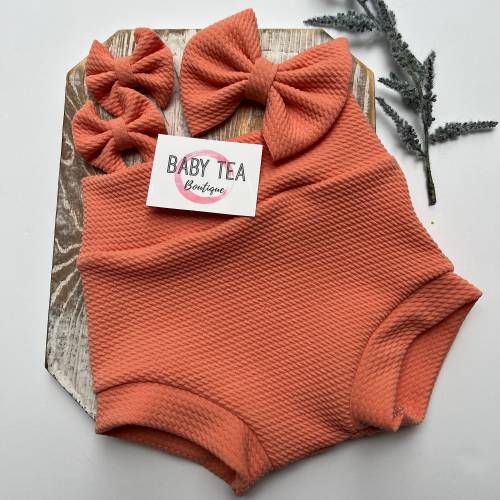 Peach Belly Bummies, Diaper Cover, Skirted Bummy, Toddler Shorts, High Waist Baby Bummie, Baby Bloomers, Bows, Big Bow, Piggies
