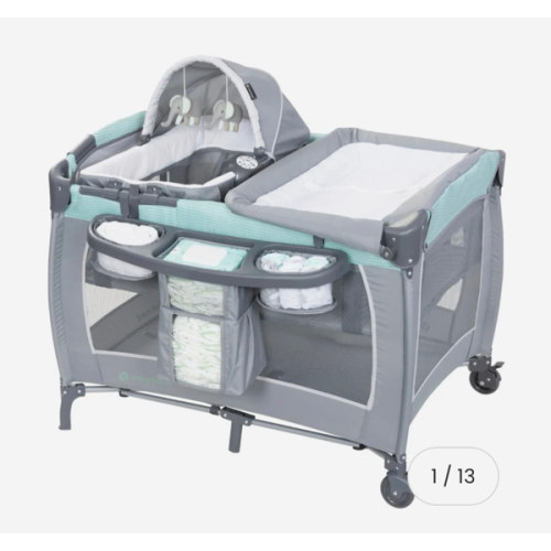 Lil Snooze Deluxe III - Portable Playard w/ Bassinet