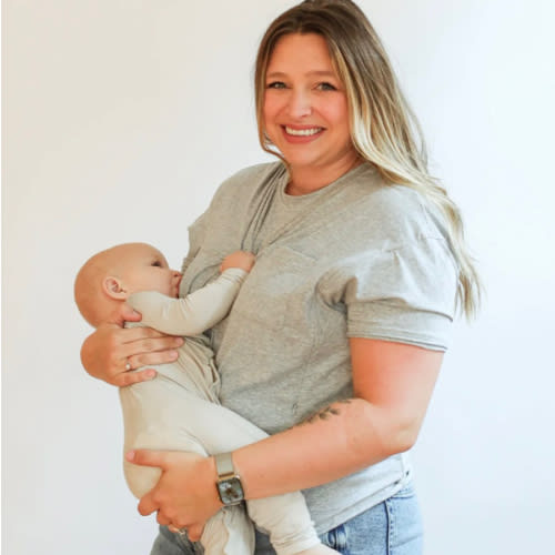 Relaxed Fit Zip Breastfeeding Tee | Movemama Nursing Apparel