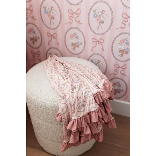 Blaire Ruffle Blanket