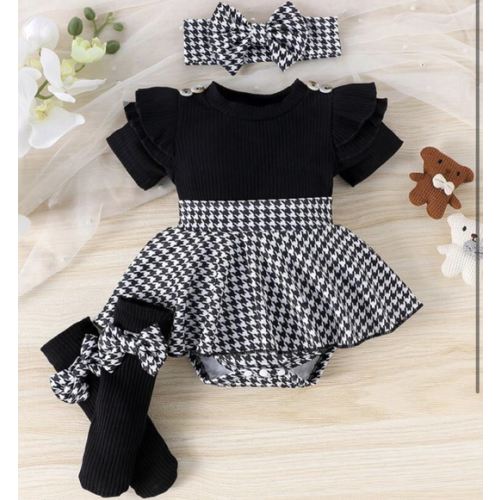 1pc Baby Girls' Cute & Comfy Short Sleeve Patchwork Bodysuit + Sock Set + Headband, Lightweight Summer Outfit | SHEIN USA