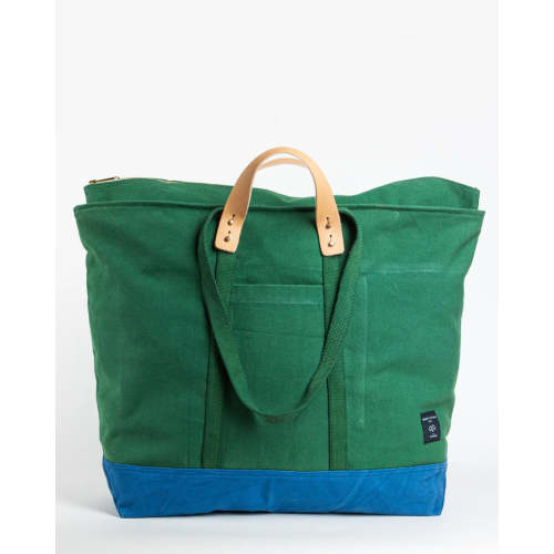Jumbo Zipper Tote in Pine/Ocean