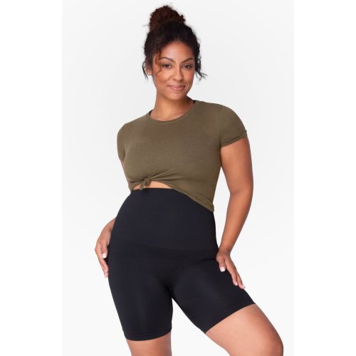 Biker Shorts
– Belly Bandit