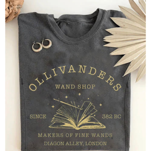Ollivanders Wand Shop Nursing T-shirt- size xl