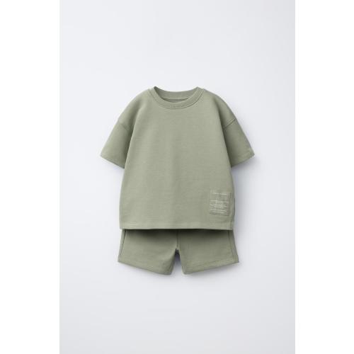 JOGGING T-SHIRT AND BERMUDA SET WITH LABEL - Light green | ZARA United States