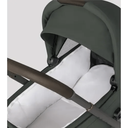 Breez Compact Bassinet - Color: Pewter