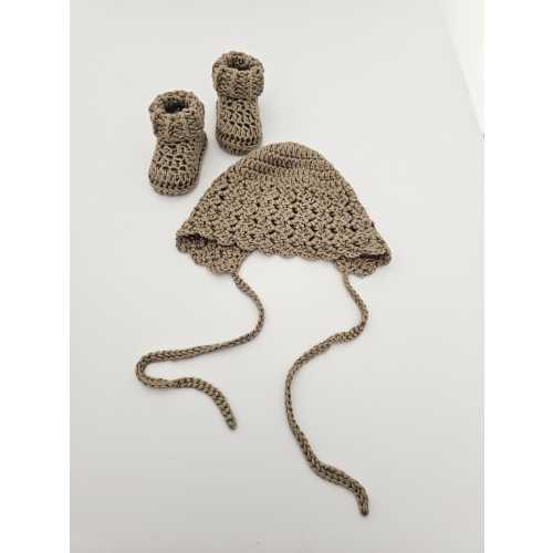 Handmade Crochet Newborn Baby Bonnet and Booties Set | Soft Knit Newborn Hat | Baby Shower Gift | Newborn Photo Outfit | Made to Order