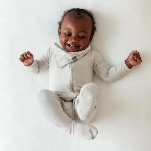 Baby Bib in Oat | Infant Bamboo Bib | Kyte Baby