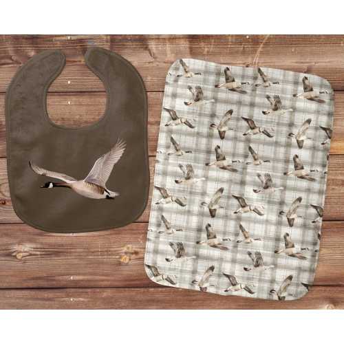 Bibs and Burp Clothe For Boys, Waterfowl Baby Theme, Baby Eating Set, Baby Shower Gift Ideas, Baby Goose Hunter, Canadian Geese, Spit Up Rag