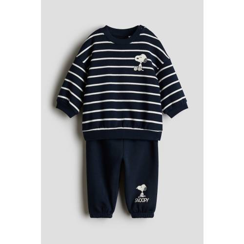 2-Piece Printed Sweatsuit
