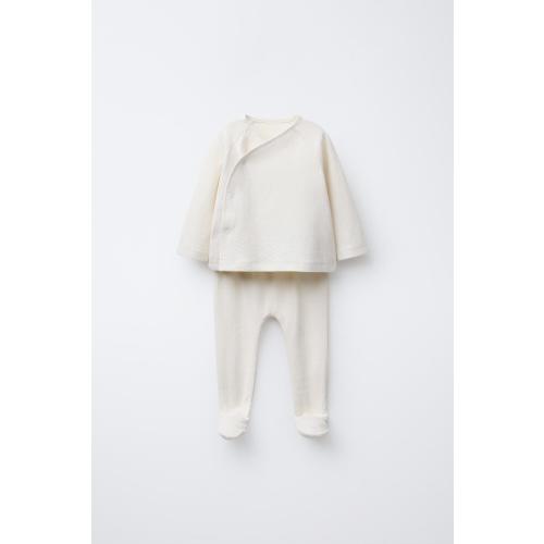 TEXTURED T-SHIRT AND LEGGINGS SET - Ecru | ZARA United States